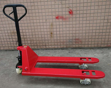 手動叉車